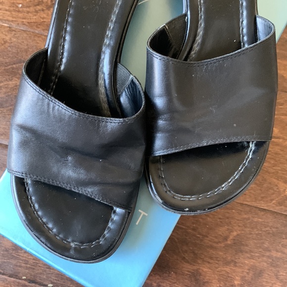NINE WEST Leather Short Wedge Sandals Size 7 - Picture 3 of 16